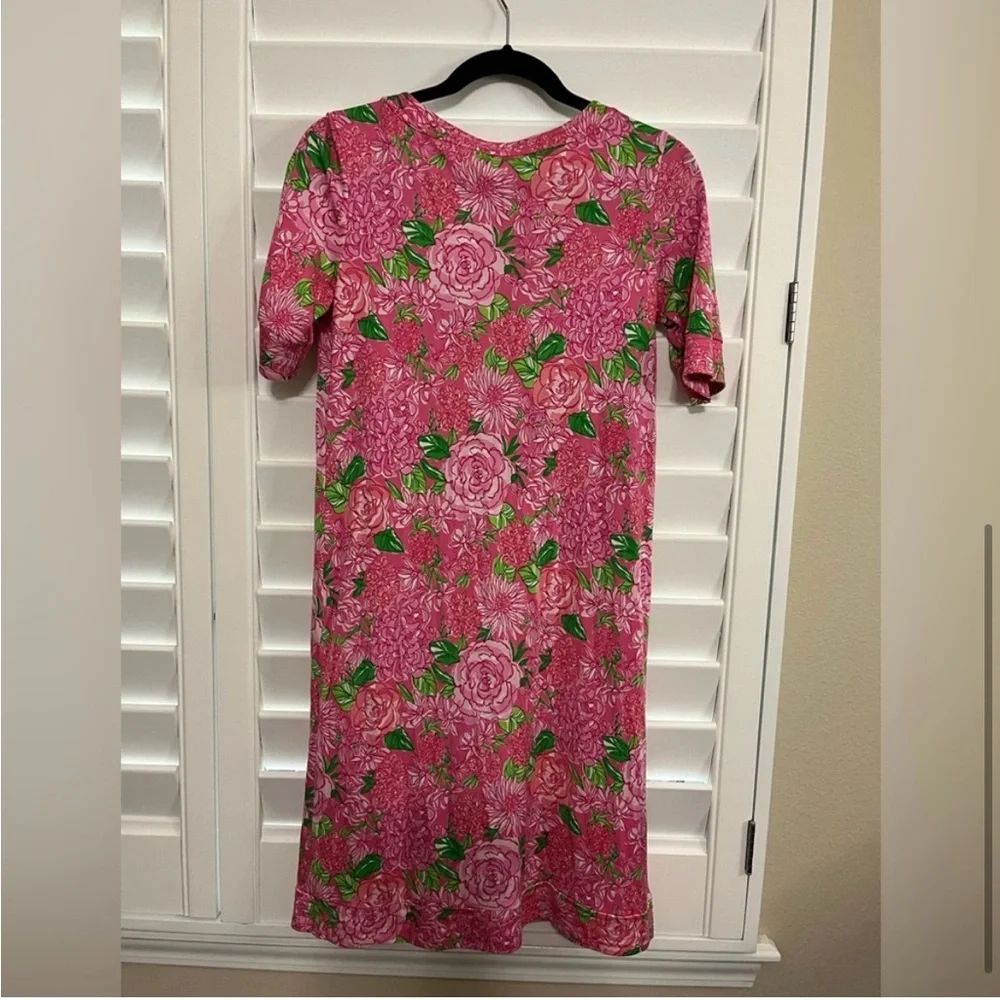 Lilly Pulitzer V-Neck Pink Floral Dress 100% Silk Excellent Condition - size 4 - Picture 2 of 5